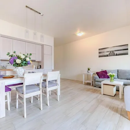 White Pearl With Two Terraces By Oneapartments * Gdańsk